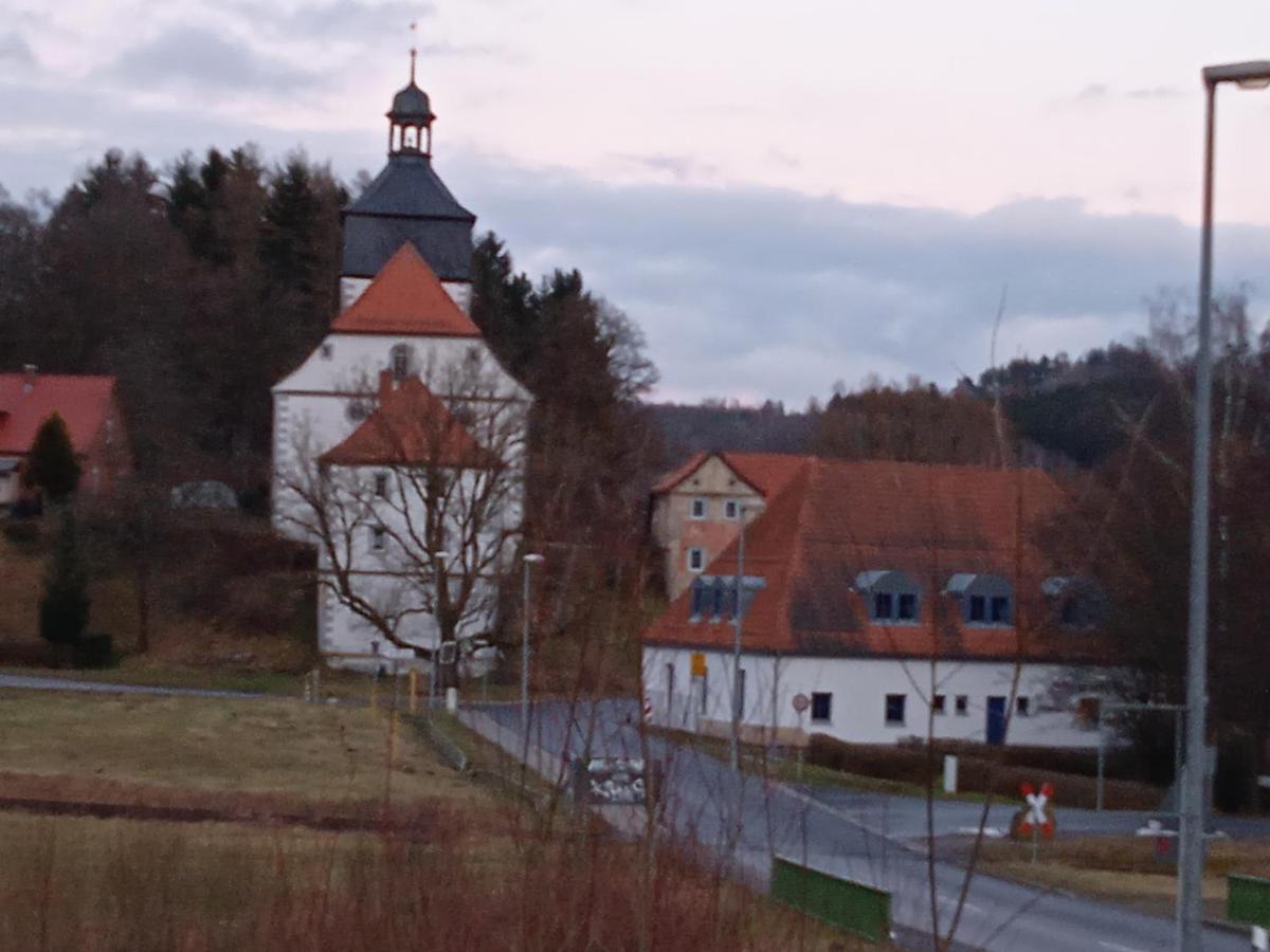 Hotel & Restaurant Zum Adlersberg Schleusingen 外观 照片