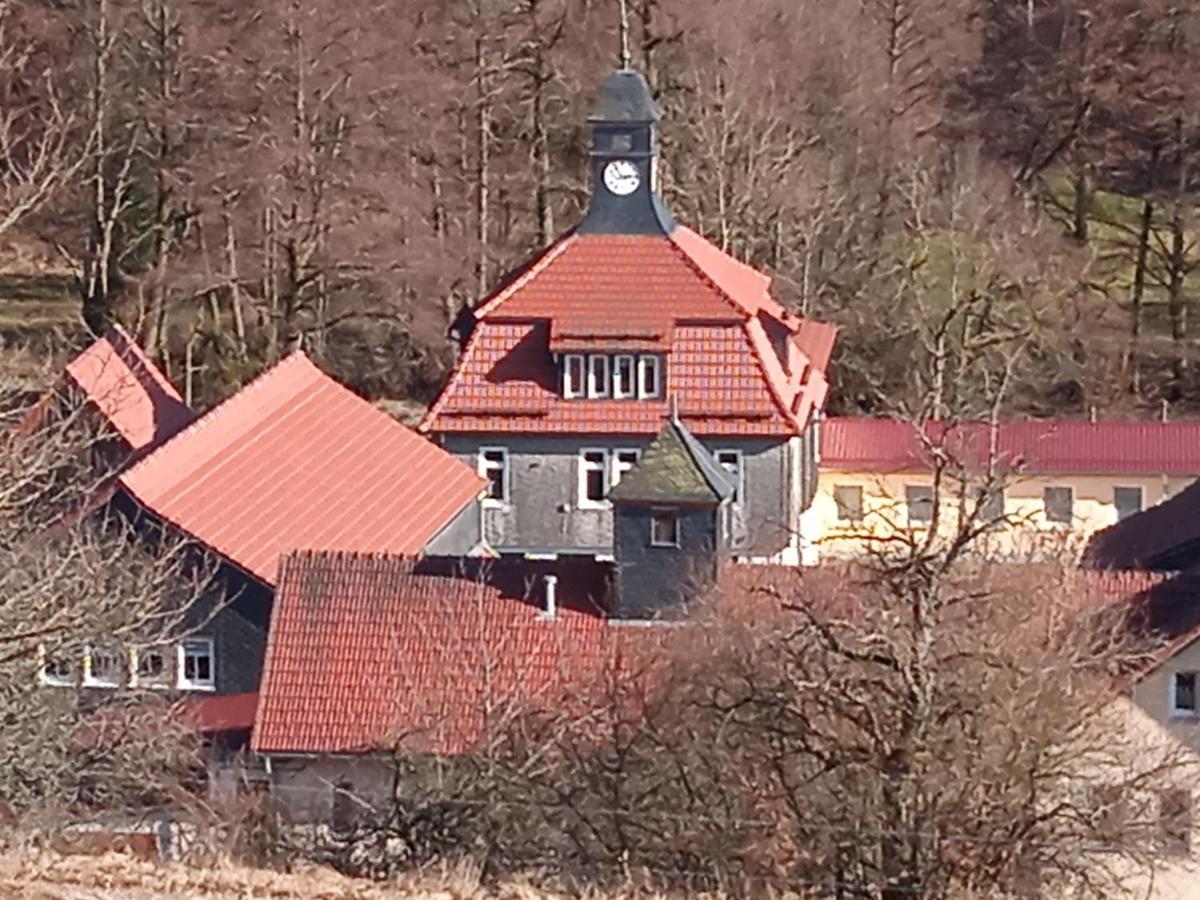 Hotel & Restaurant Zum Adlersberg Schleusingen 外观 照片