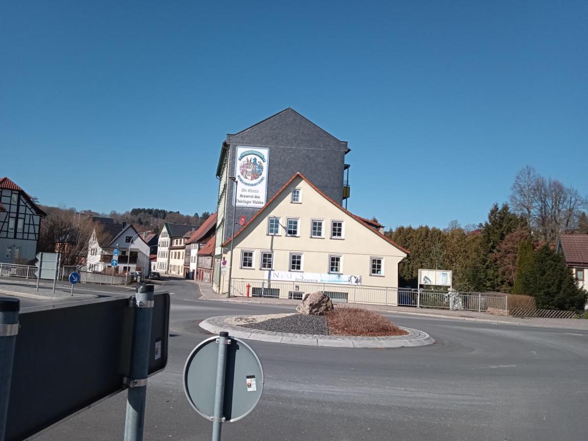 Hotel & Restaurant Zum Adlersberg Schleusingen 外观 照片